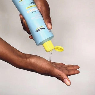 Curl liberating sulfate free Cream-cleanser